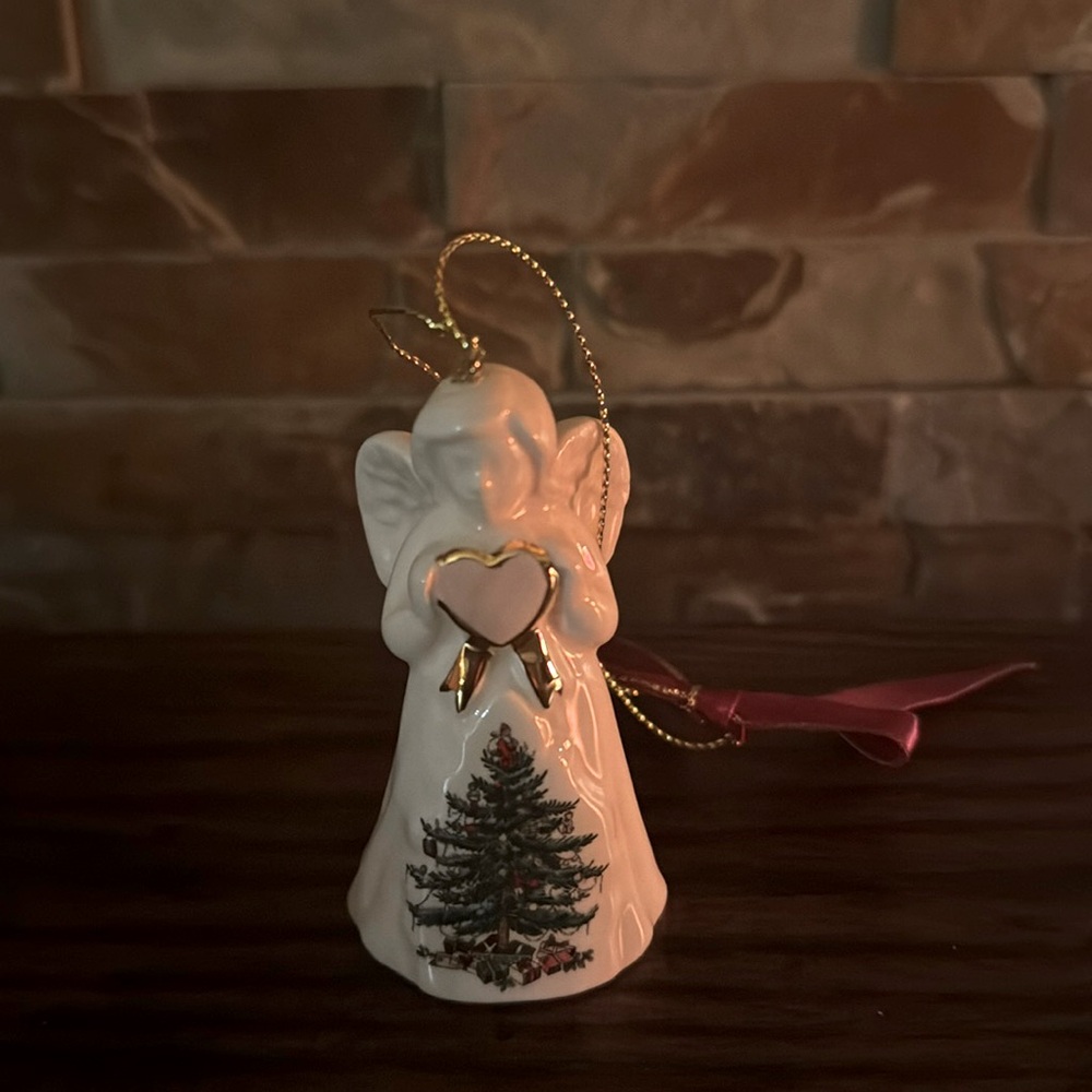 Spode Angel Holding a Heart Christmas Ornament - NIB